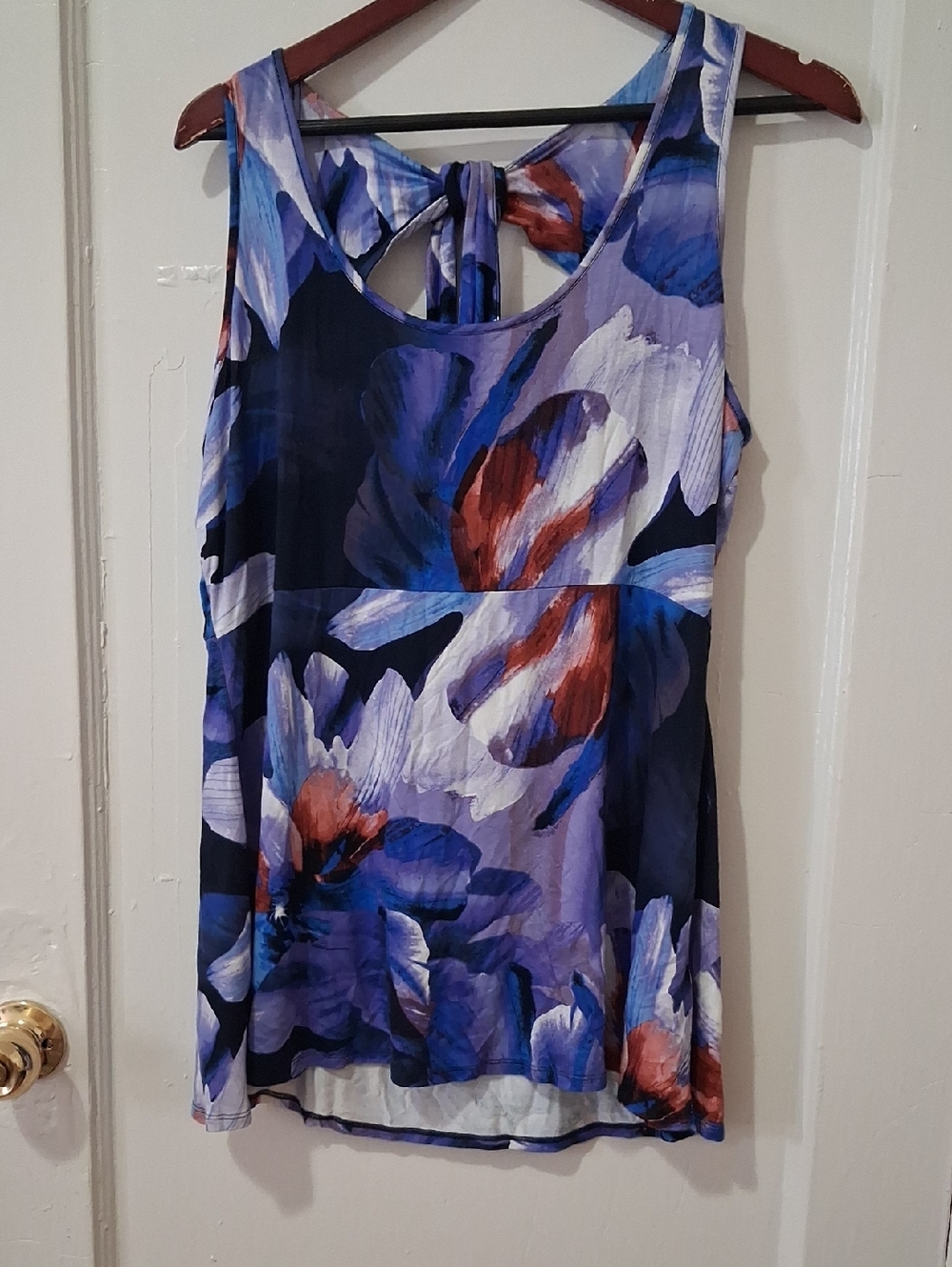 Floral Tie-Back Sleeveless Top in Purple and Blue